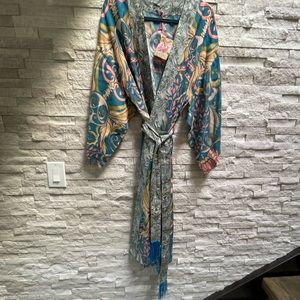 Beautiful Powder Brand Kimono Robe Wrap- NWT